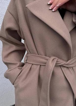Пальто прямого кроя, с карманами в боковых, с поясом rose