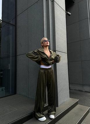 Костюм велюровый