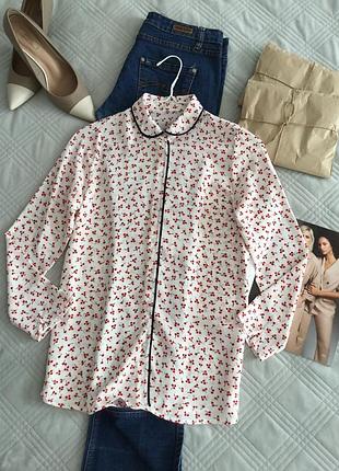 Красивая стильная блуза в мелкий цветочек свободного кроя