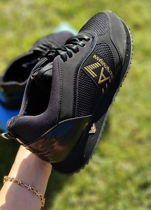 Брендові кросівки