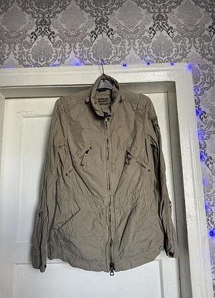 Оригинальная женская курточка napapijri