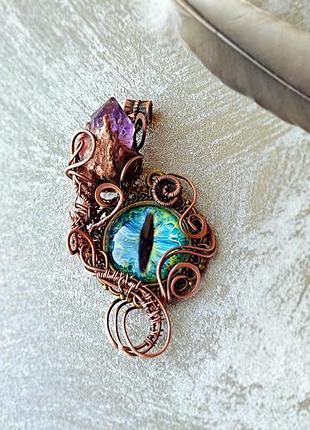 Гальваника.бутон розы с аметистом на змеином глазу.медный кулон.