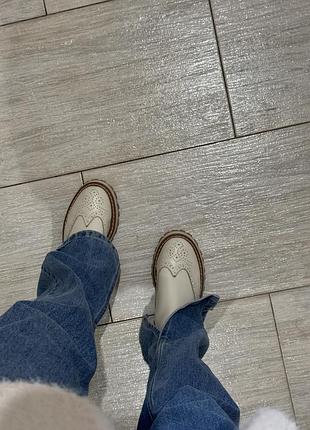 Кожаные молочные челси estro