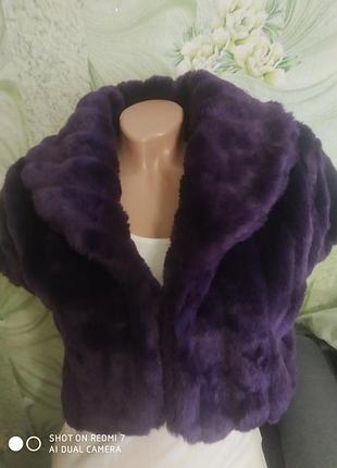 Кожушок шикарний, новий.