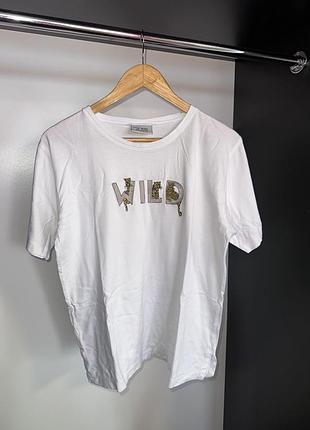 Футболка білого кольору