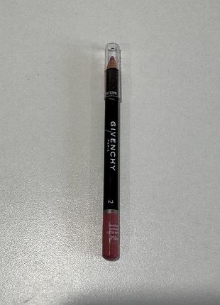 Карандаш для губ от гибenchy