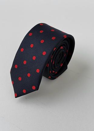 Классический галстук темно-синий в горошек