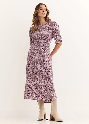 Платье с анималистичным принтом
