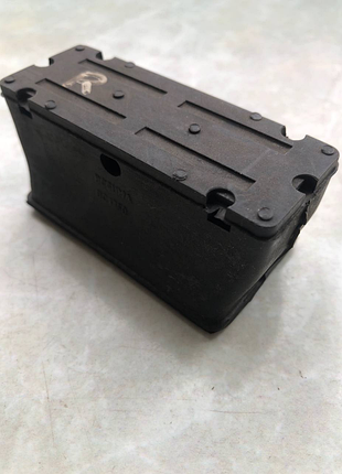 Подушка ресори передньої права нижня mercedes spinter 1996-2006 b901/902/903/904 bc1350