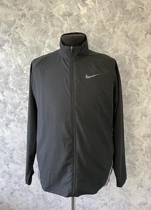 Вітровка nike