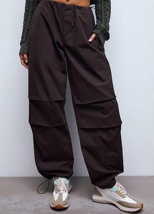 Шикарные широкие брюки карго парашюты pull & bear