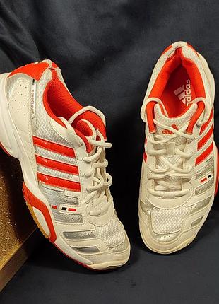(66) футзалки adidas. розмір 38 устілки 23, 5 см.