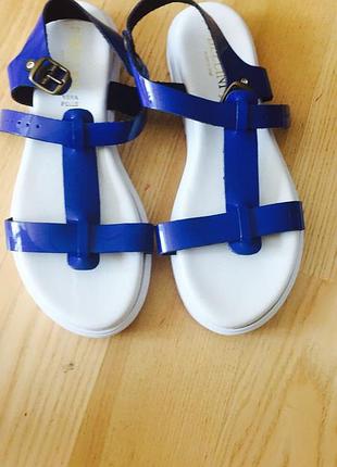 Босоніжки bellini 38 р.