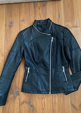 Косуха з еко-шкіри