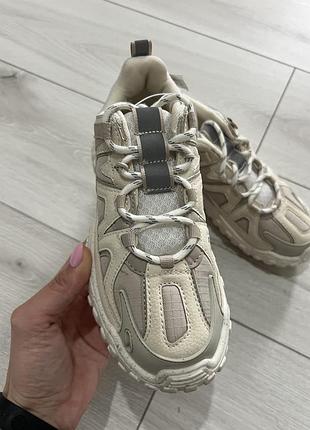 Zara кроссы унисекс