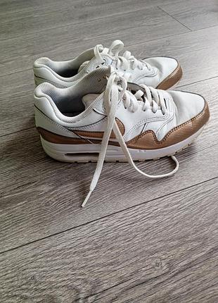 Кроссовки nike