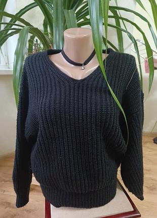 Свитер вязаный черный