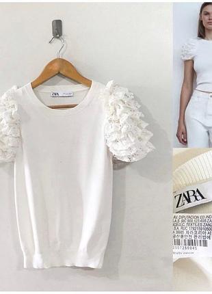 Футболка с рюшами и пышными рукавами zara