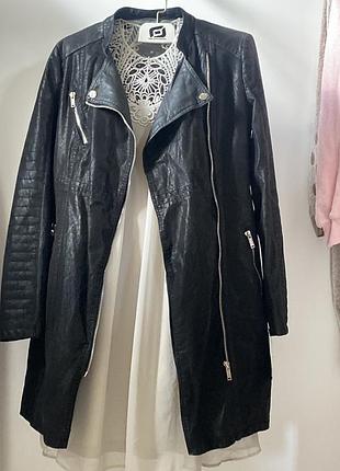 Куртка жіноча подовжена , матеріал: 50 поліуретан і 50% поліестер