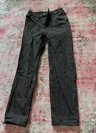 Джинси stradivarius