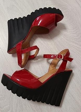 Жіночі босоніжки 38-й розмір