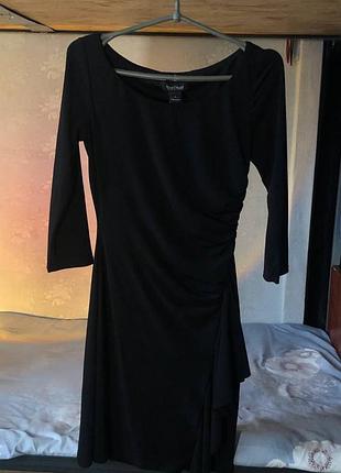 Коротка чорна сукня. сукня для танців.