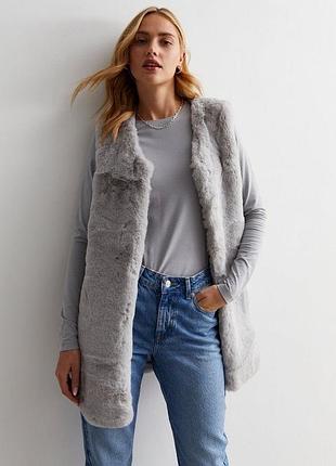 Нова стильна жилетка з штучного хутра new look меховая жилетка