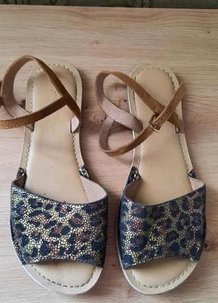 Кожаные босоножки next 36 р