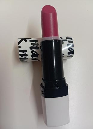 Губная помада с эффектом обьёма. avon. pink.