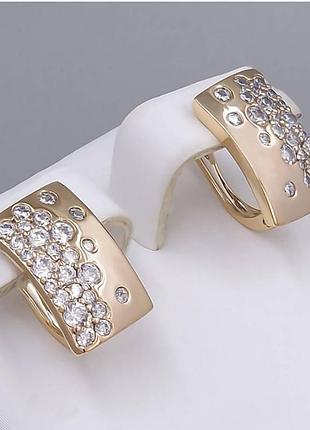 Сережки хр. позолота 18к. камені: білий циркон. довжина: 16 мм. ширина: 9 мм.