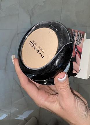 Компактна пудра для обличчя 2в1  mac