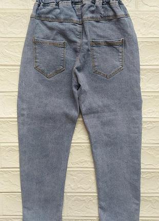 Стильные джинсы мом 6