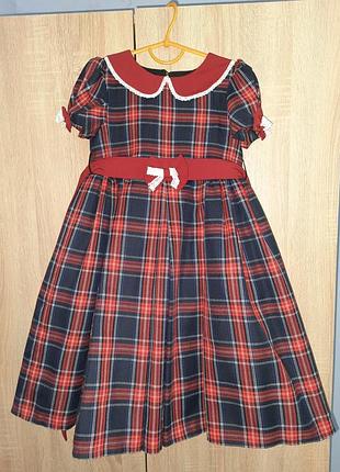 Платье очень пышное, в клетку, от 5-7 лет, праздничное платье, нарядное