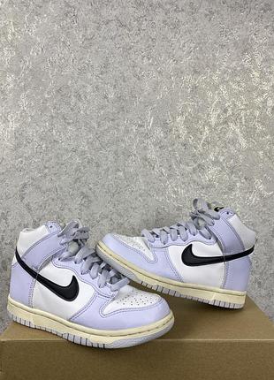 Женские кожаные кроссовки nike dunk high (gs) / 22.5 см