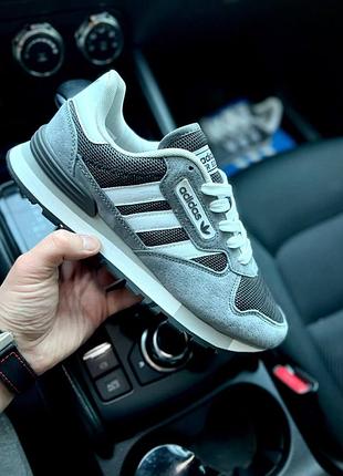 Чоловічі кросівки adidas treziod 2 сірого кольору.