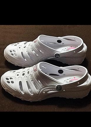Новые комфортные тапочки сабо от skechers.