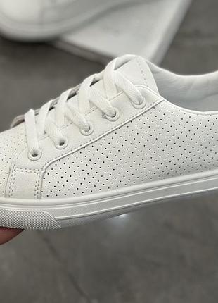 Кеды, макасины женские