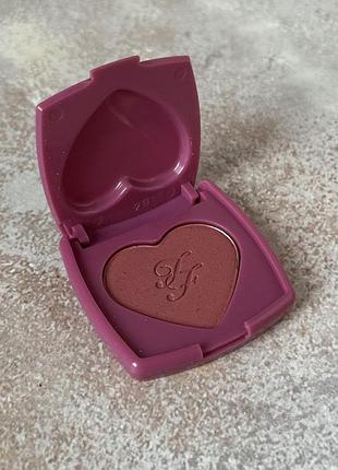 Too faced - long-lasting 16-hour blush, love flush- румʼяна, 2 g