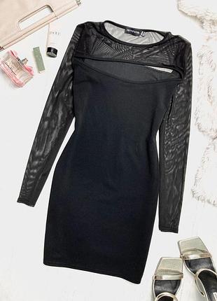 Чорна міні сукня prettylittlething з рукавами в сіточку