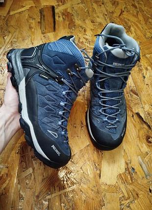 Замшевые трекинговые на мембране ботинки meindl gore-tex variofix