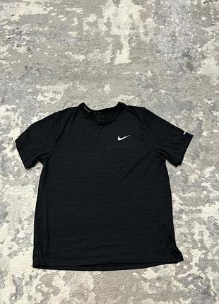 Спортивная мужская футболка для спорта для бега найк nike