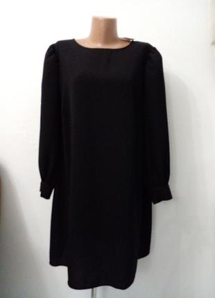 Платье черное свободного фасона