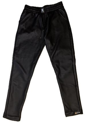 Кожаные штаны на флисе