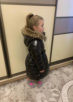 Зимове пальто до -30 морозу, натуральна опушка єнот тканина чорний лак монклер7 фото