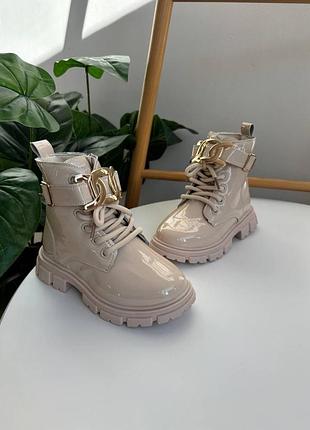 Стильні, гарні черевики