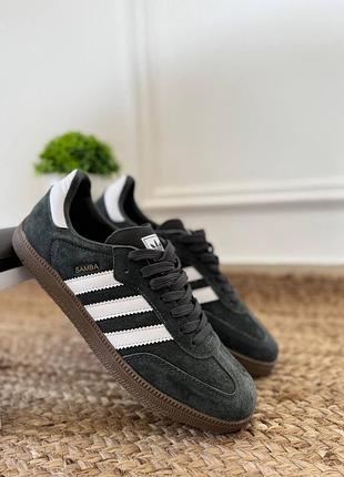 Кросівки adidas