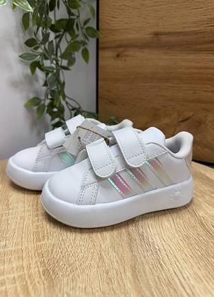 Кроссовки детские adidas 2