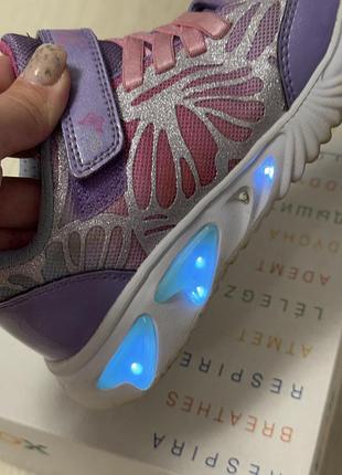 Geox кроссовки с мигалками