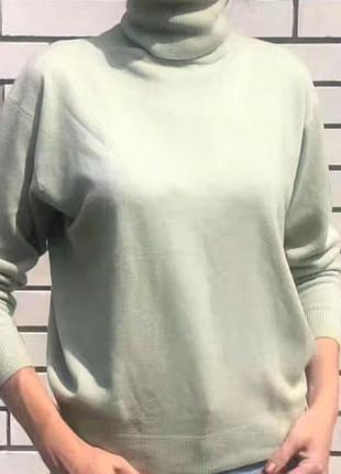 Бадлон (водолазка) ментолового цвета