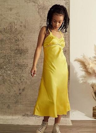 Очень красивое платье миди в бельевом стиле